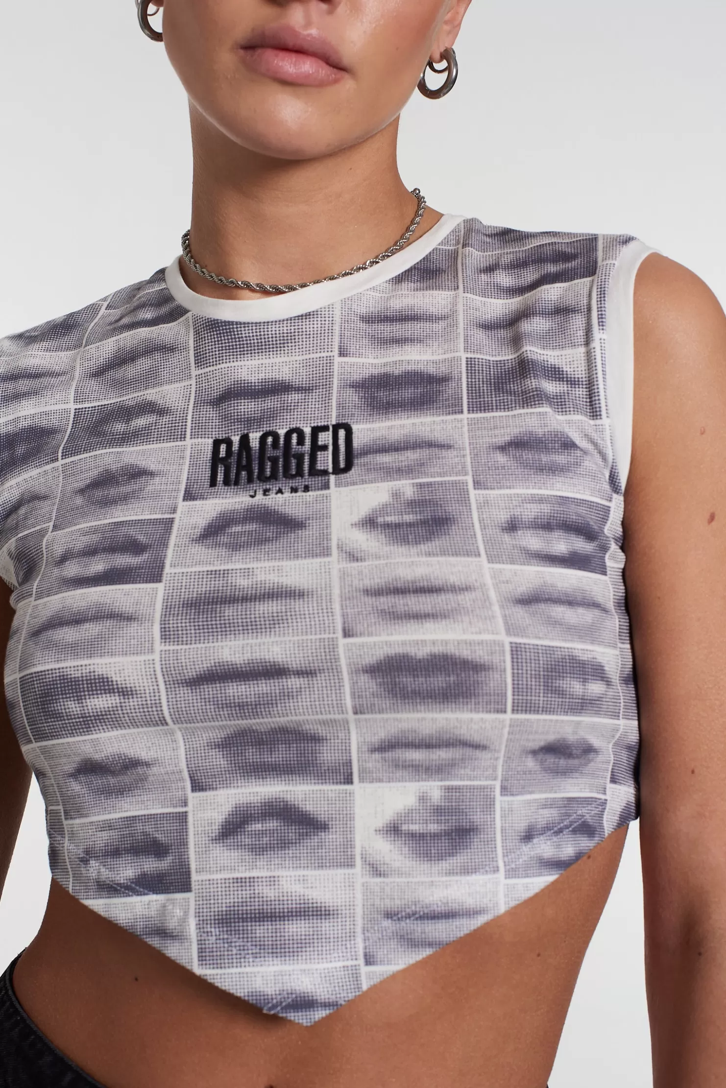 The Ragged Priest Lip Print Handkerchief Top-Women T-Shirts & Tops