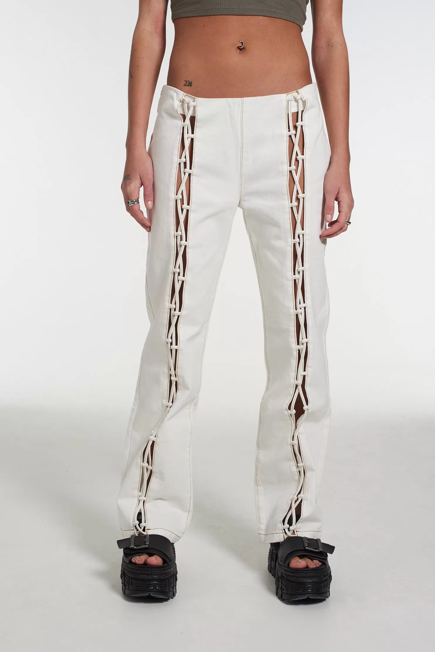 The Ragged Priest Milk It Wilderness Lace Front Jean-Women Jeans