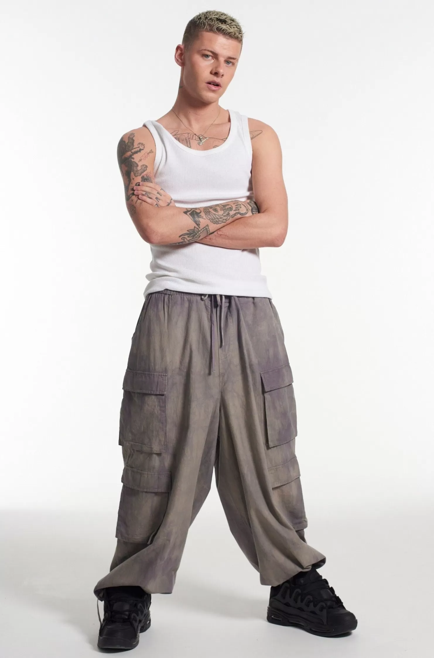 The Ragged Priest Storm Parachute Pants-Men Bottoms